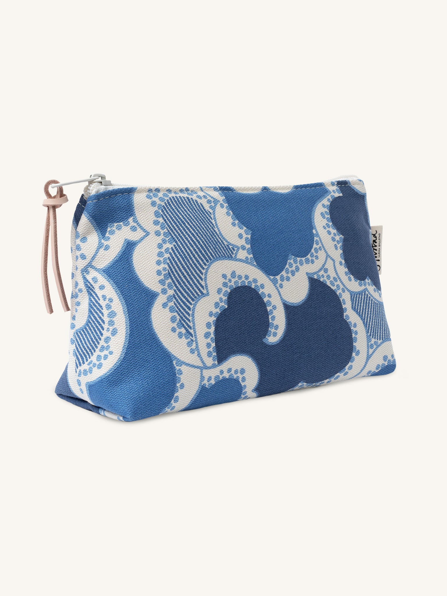 Necessär M – Drömmar