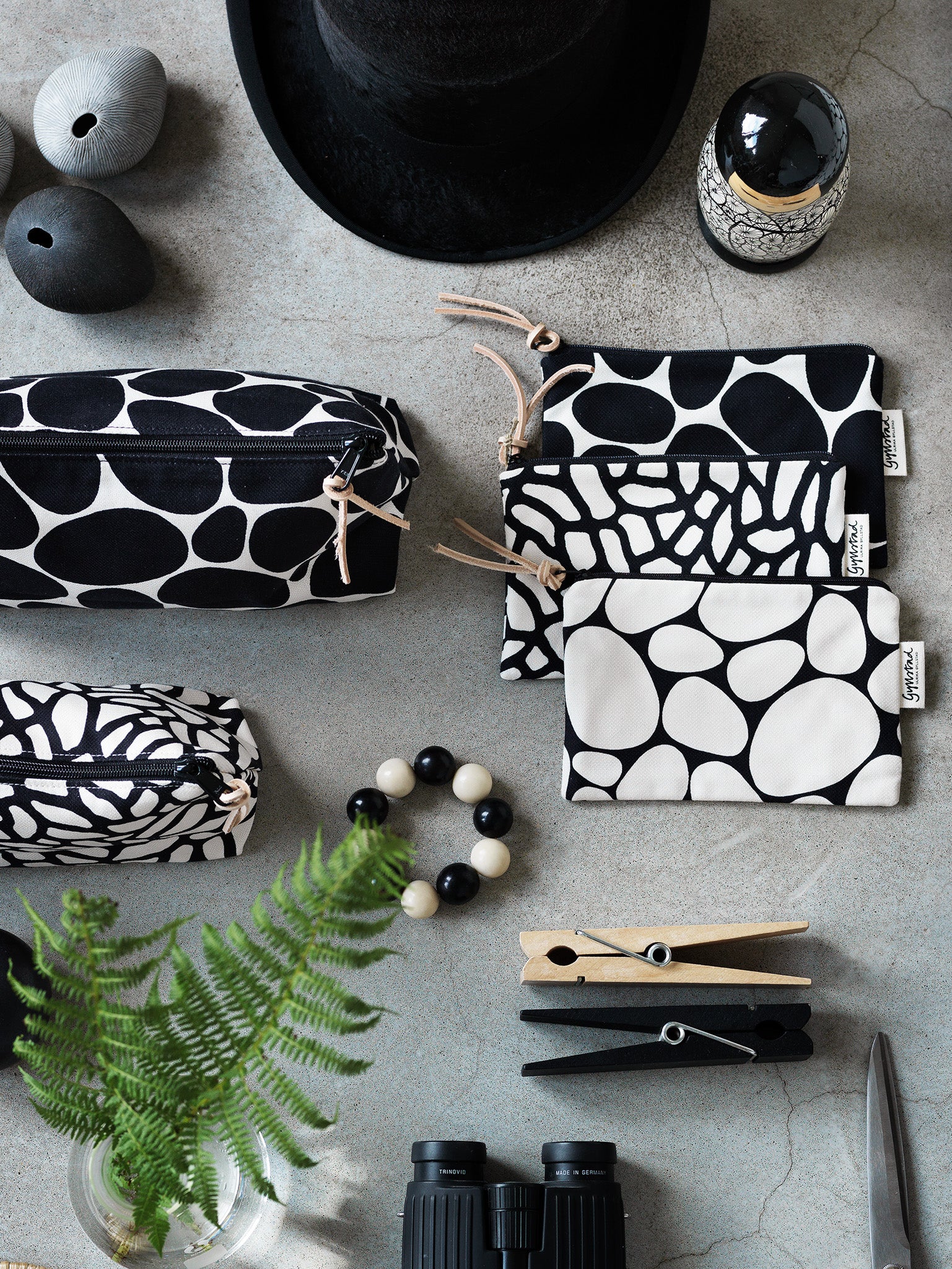 Makeup purse – Stenar