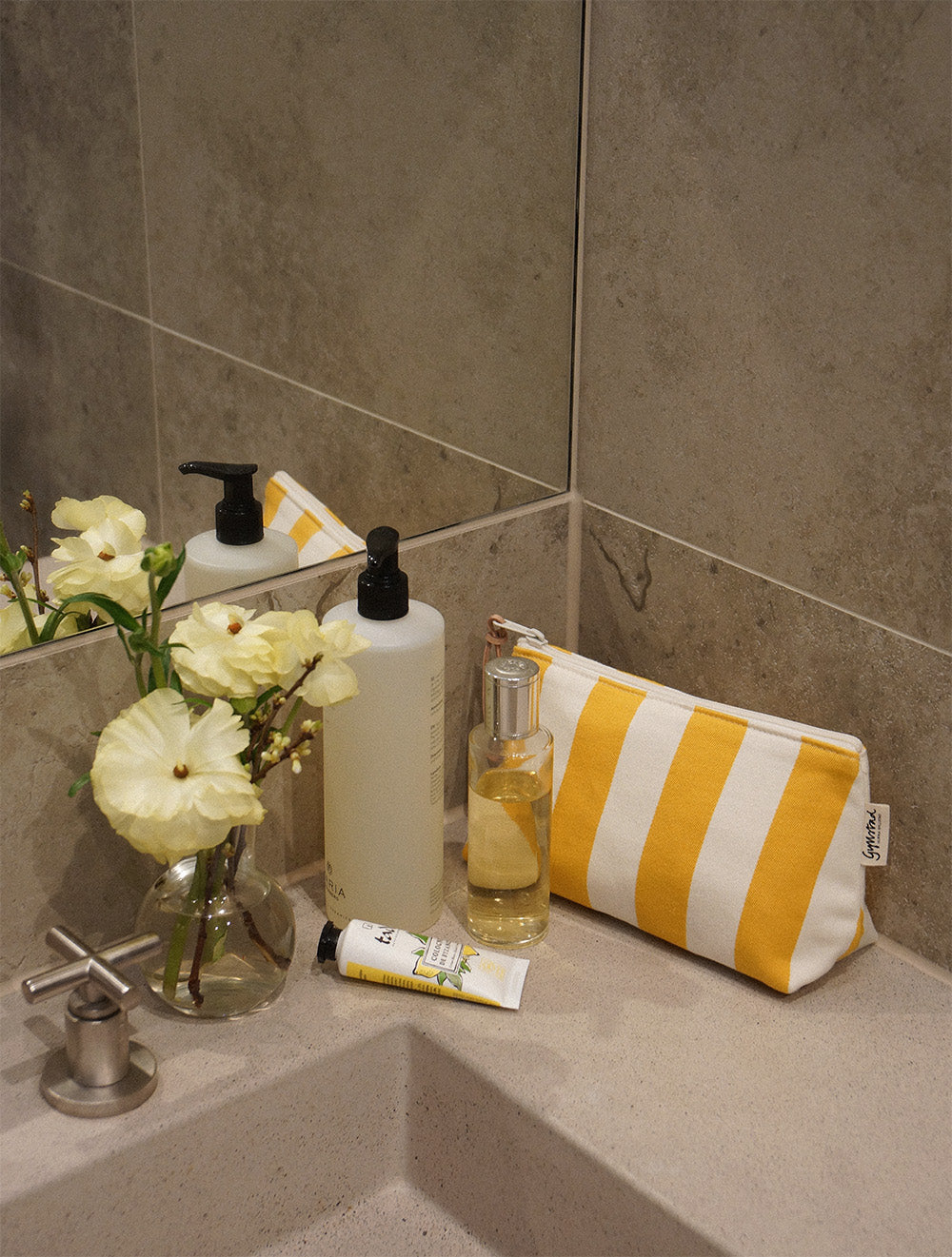 Wash bag M – Nora Rand